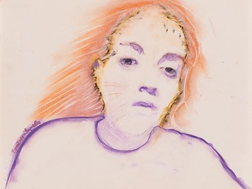 Νεαρή γυναίκα  με πορτοκαλλι μαλλι